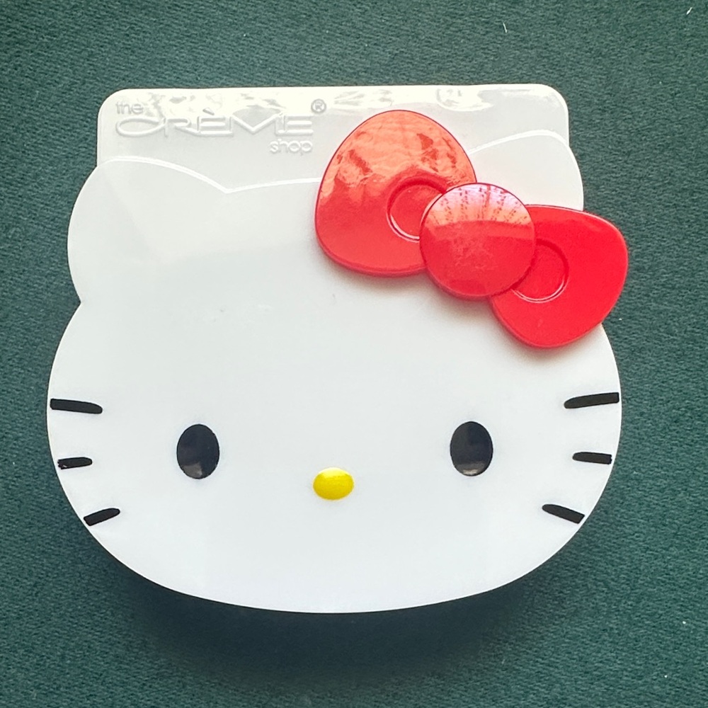 The Crème Shop x Hello Kitty Pink Cheek Blush Compact